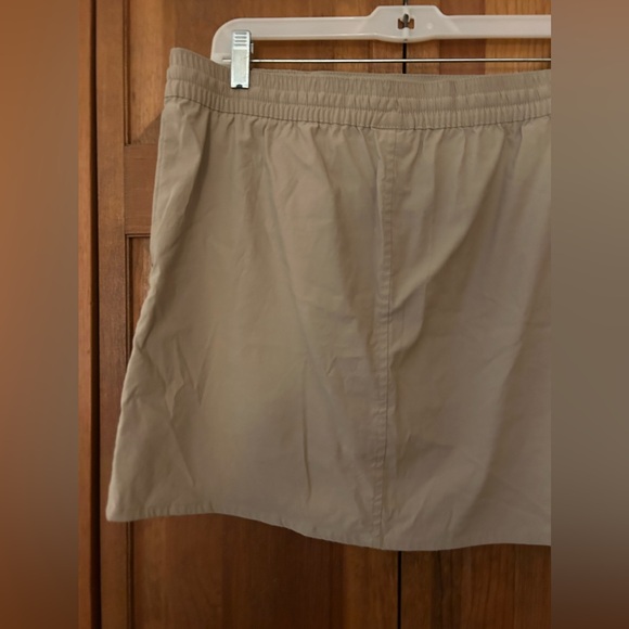 Eddie Bauer Women's Cute Minimalist Preppy Tan M Athletic Athliesure Skirt/Skort - Picture 7 of 14